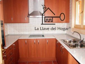 cocina en vivienda de madera